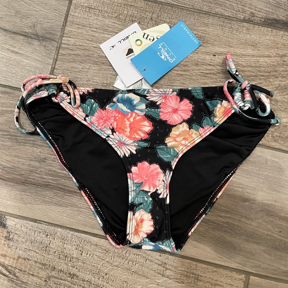 BNWT O’Neill Mina Emilie Floral Bikini Bottoms - Picture 2 of 5